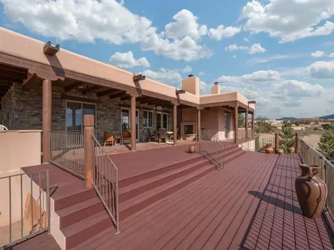 Exterior - 33 E Saddleback Mesa, Santa Fe, NM 87508 photo 10 of 19