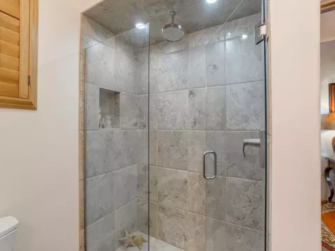 Bath - 33 E Saddleback Mesa, Santa Fe, NM 87508 photo 7 of 7