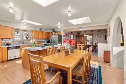 2101 Calle Tecolote, Santa Fe, NM 87505