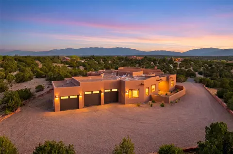 31 Chocolate Flower Cir, Santa Fe, NM 87506