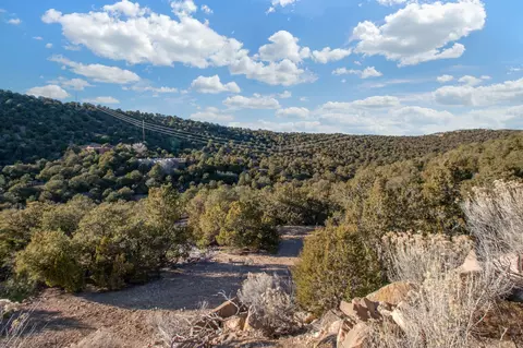 729 Paseo De Florencio, Santa Fe, NM 87501