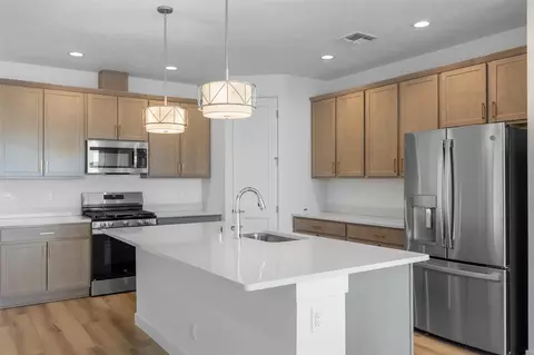 71 Cadena Loop, White Rock, NM 87547