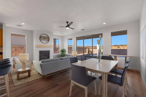 75 Cadena Loop, White Rock, NM 87547
