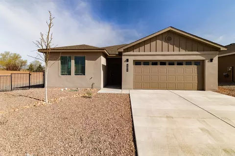 6041 Geo Park Ln, Santa Fe, NM 87507