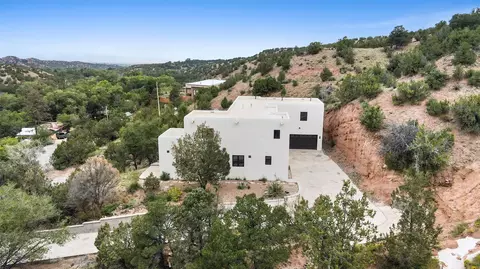 1339 Bishops Lodge Rd, Santa Fe, NM 87506