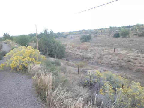 84285 Hennigan #LOT C, Espanola, NM 87532