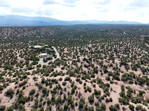 7 Placita Anita, Santa Fe, NM 87506