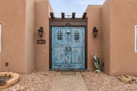2720 Pradera Ct, Santa Fe, NM 87505