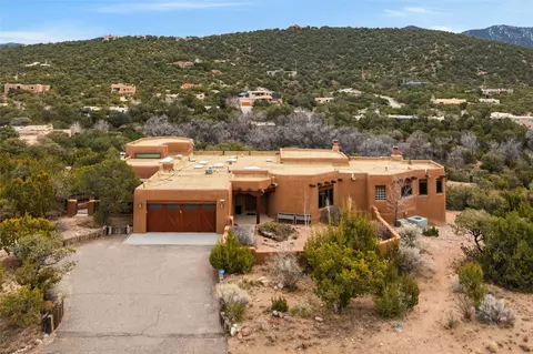 701 Gonzales Rd, Santa Fe, NM 87501