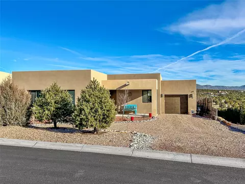 7 Via Vitae, Santa Fe, NM 87507