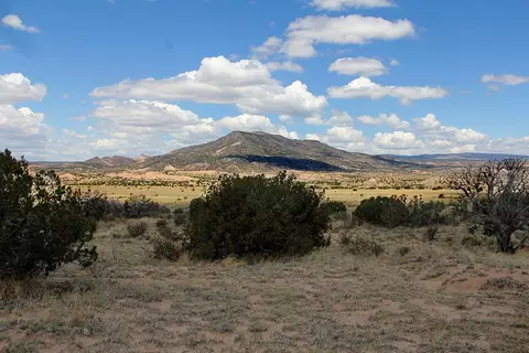 11 5 Pinon Rd, Abiquiu, NM 87510