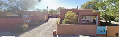 321 Tesuque, Santa Fe, NM 87505