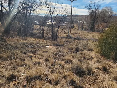 225 La Puebla, Espanola, NM 87532