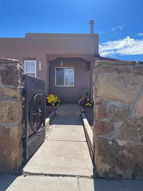 6340 Jaguar Dr, Santa Fe, NM 87507