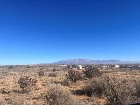 18 Th St NW, Rio Rancho, NM 87144