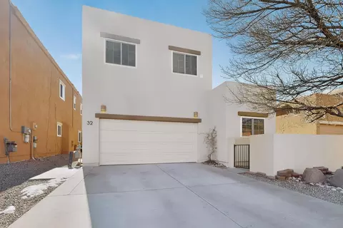 32 Sunset Canyon Ln, Santa Fe, NM 87508