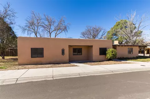 110 Camino Santiago #A&B, Santa Fe, NM 87501