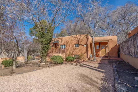 625 Garcia St, Santa Fe, NM 87505