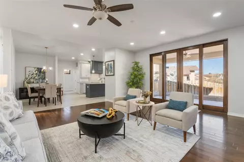 220 Grand Canyon Dr, White Rock, NM 87547
