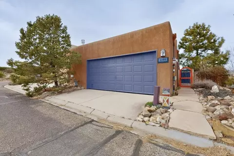 6404 Tahawash St, Cochiti Lake, NM 87083
