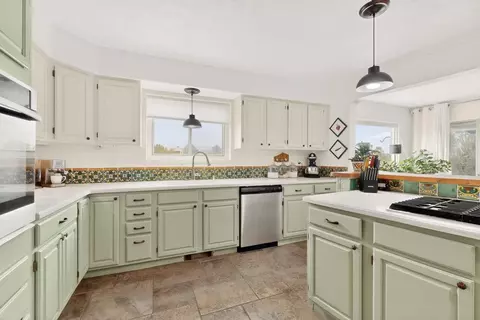 6404 Tahawash St, Cochiti Lake, NM 87083