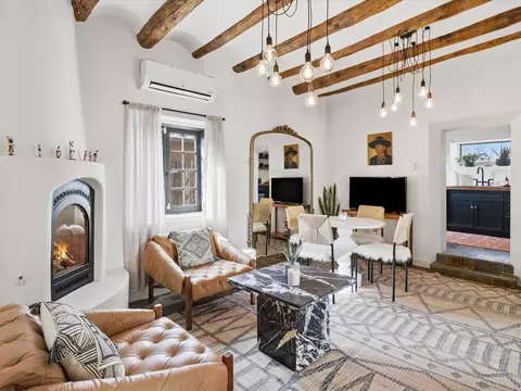 824 Dunlap St #A, Santa Fe, NM 87501
