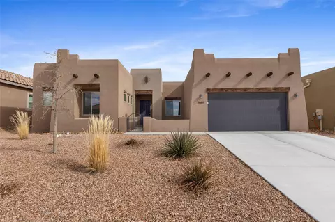 4689 Lluvia Encantada, Santa Fe, NM 87507