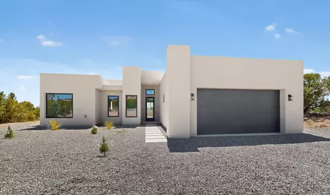 91 Cerro Alto Rd, Lamy, NM 87540