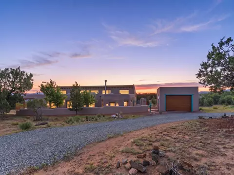 16 Jornada Pl, Santa Fe, NM 87508