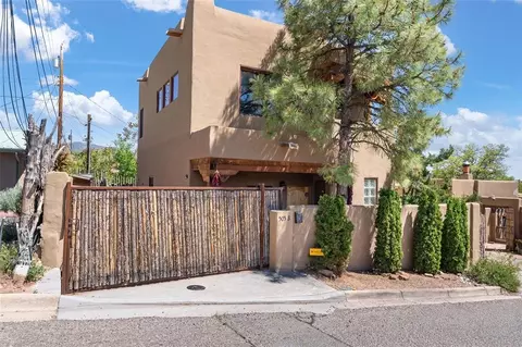 505 Juniper Dr #B, Santa Fe, NM 87501