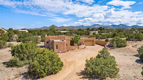 5 Rico Ct, Santa Fe, NM 87508