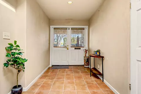 328 Staab St, Santa Fe, NM 87501