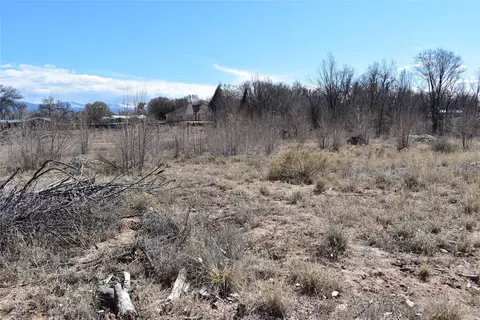 5 Avenida Farminista, La Puebla, NM 87532