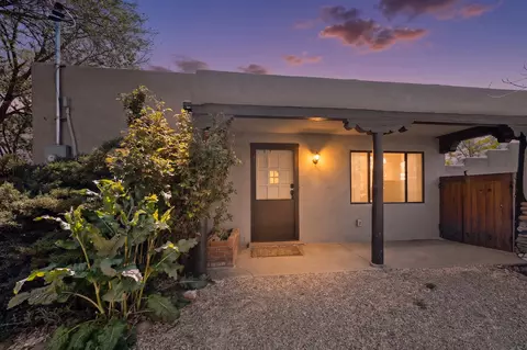 502 Barela Ln, Santa Fe, NM 87505