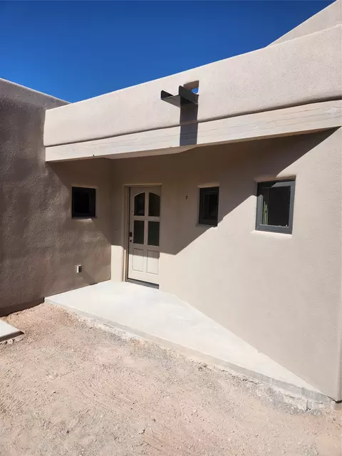 20 Tano Rd, Santa Fe, NM 87506