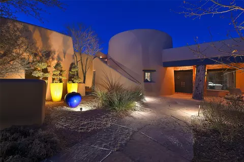 26 Estates Dr, Santa Fe, NM 87506