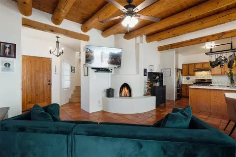 3101 La Paz Ln, Santa Fe, NM 87507