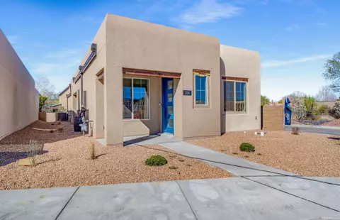 218 Delfina St, Santa Fe, NM 87505