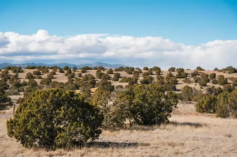 27 Tierra Antigua, Santa Fe, NM 87506