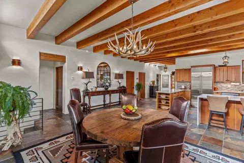 72 Happy Trl, Santa Fe, NM 87505