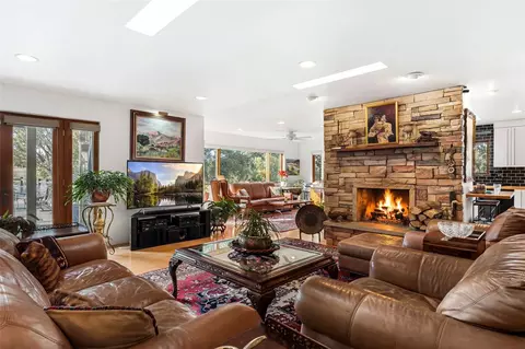 7 Cibola Circle Cir, Santa Fe, NM 87505