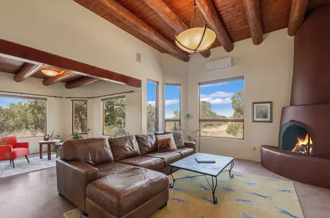 40 Paseo Del Antilope, Santa Fe, NM 87506