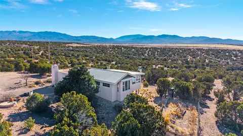 24 26 Calle Pia Tixier, Santa Fe, NM 87507