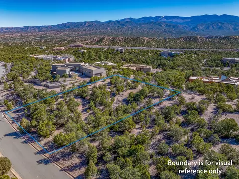 117 Valle Sereno #202, Santa Fe, NM 87506