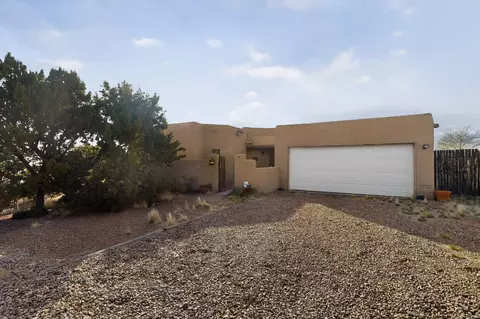 2 Abanico Rd, Santa Fe, NM 87508