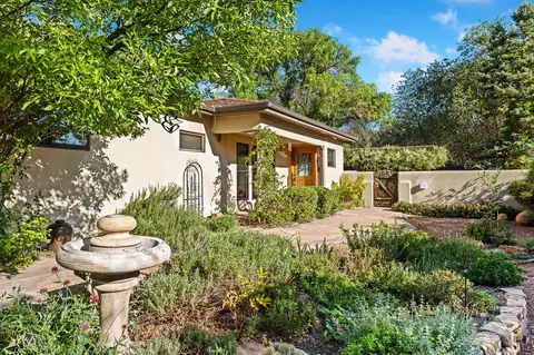 144 Cedar St, Santa Fe, NM 87501
