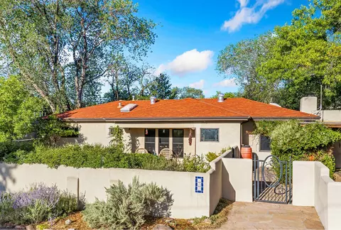 144 Cedar St, Santa Fe, NM 87501