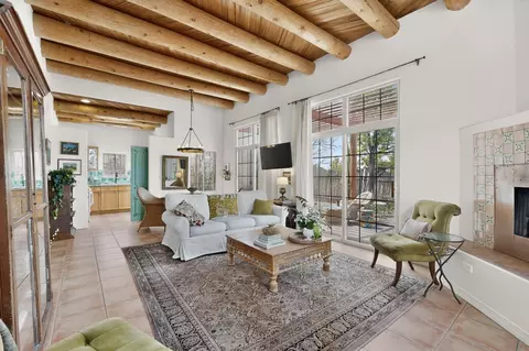 4120 Whispering Wing Rd, Santa Fe, NM 87507