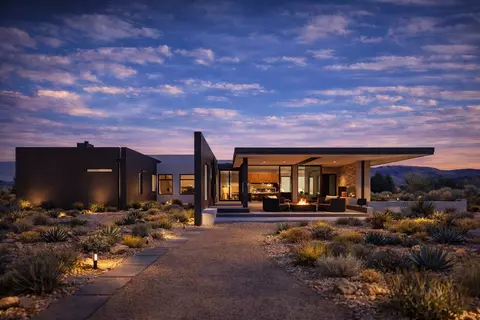 2 Silver Mesa Plz, Santa Fe, NM 87506