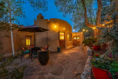 942 Canyon #A & B, Santa Fe, NM 87501